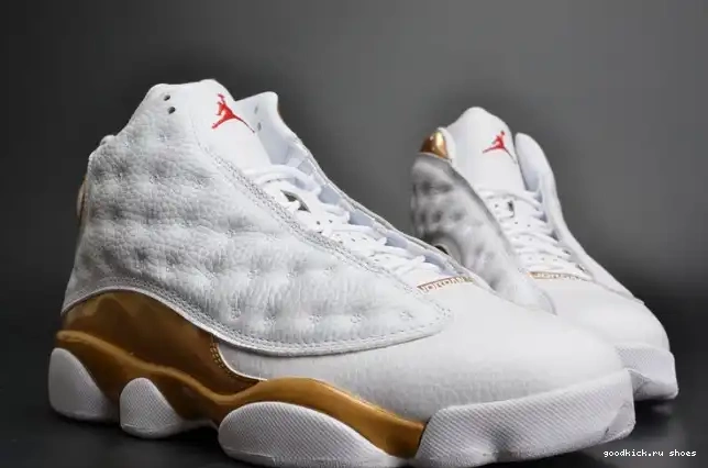 mens 13 white MOMENTS